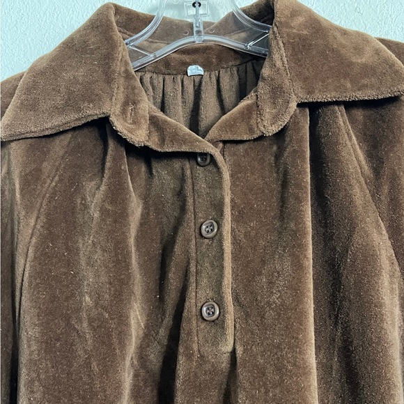 Vintage Brown Velour Pull Over - Picture 2 of 14